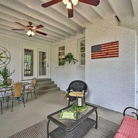 Beaufort Home With Porch, 4 Mi From Downtown!-3