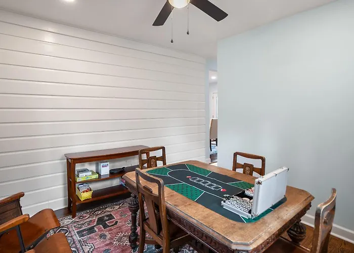 Camellia House - 6 Minutes To Mcrd Parris Island Graduation Family Friendly, Beach Pass Included, Renovated