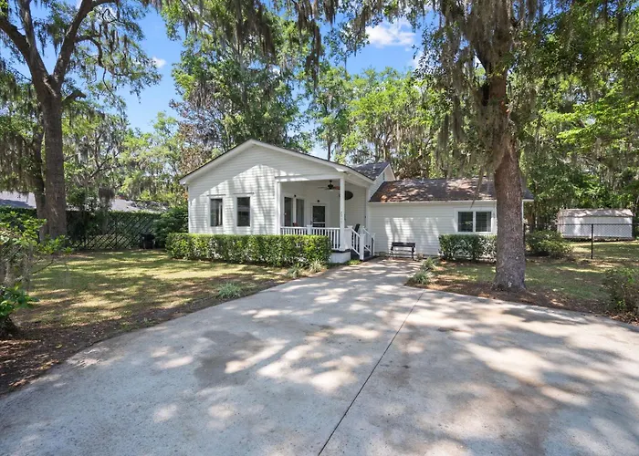 New Listing - Historical Home In Mossy Oaks